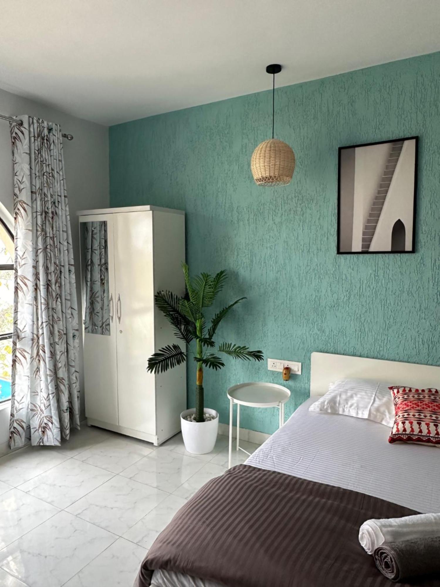 Apartment Azure : Private In Koregaon Park
