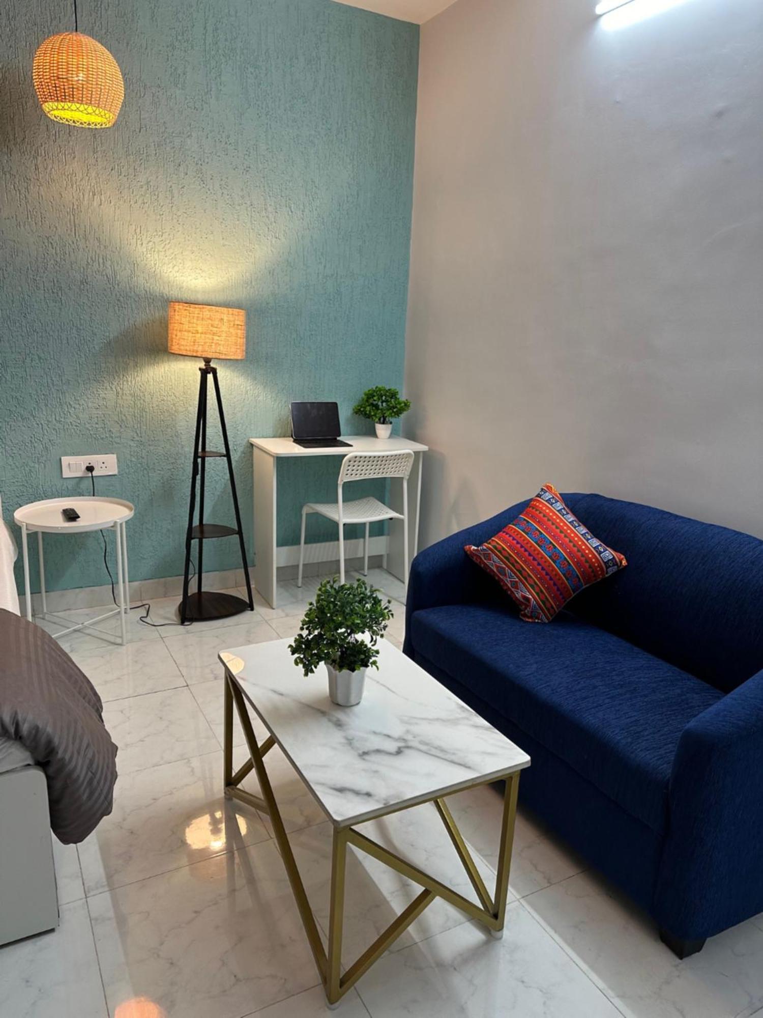 Azure : Private In Koregaon Park Apartment