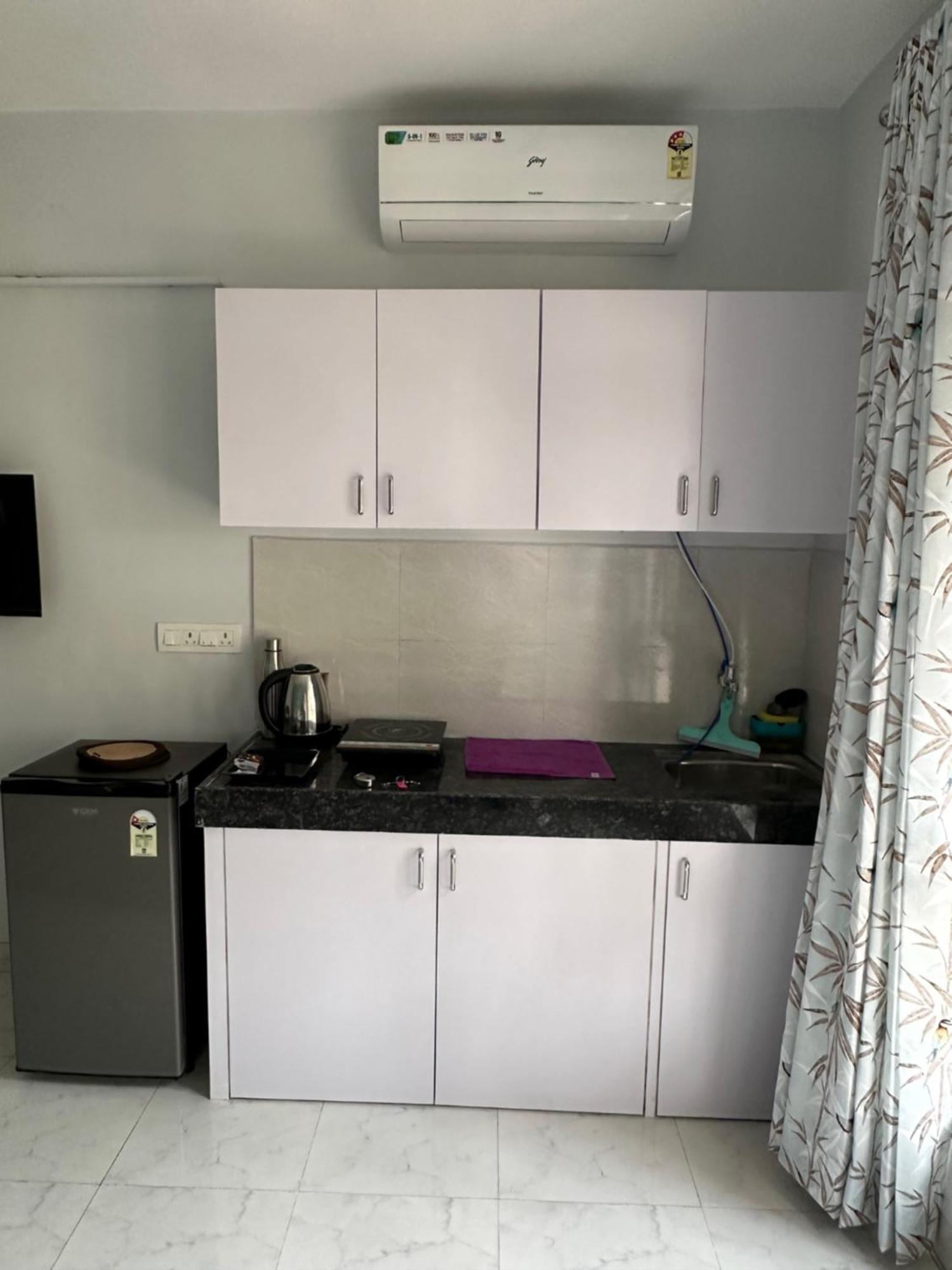 Apartment Azure : Private In Koregaon Park *